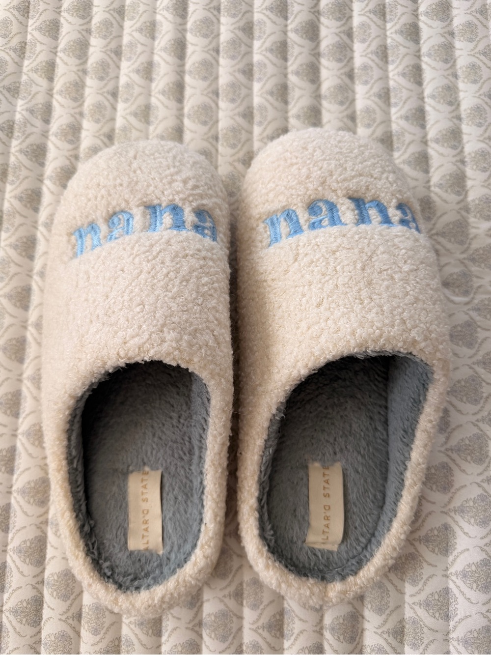 Altar'd State Cream Sherpa 'nana' Slip-On Slippers with Blue Embroidery